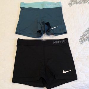Nike Pro shorts two pack